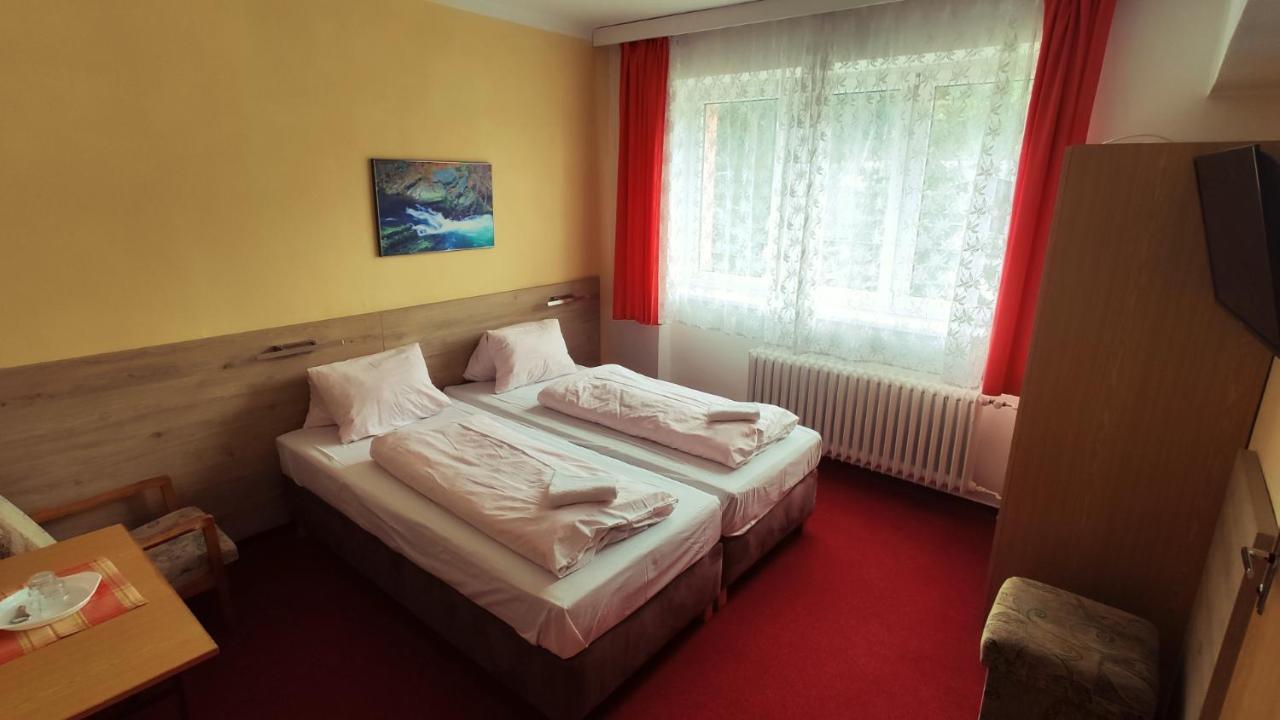 Hotel U Prehrady Morávka エクステリア 写真